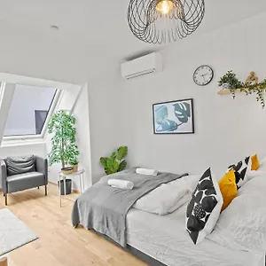 1 Min To Public Transport - 3 Min To Supermarket And Pharmacy - On-site Parking For 19,90 Eur Apartamento